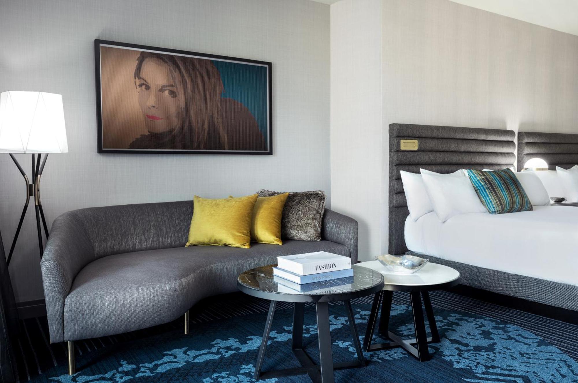The Cosmopolitan Of Las Vegas Dış mekan fotoğraf A guest room at the Hotel Zags